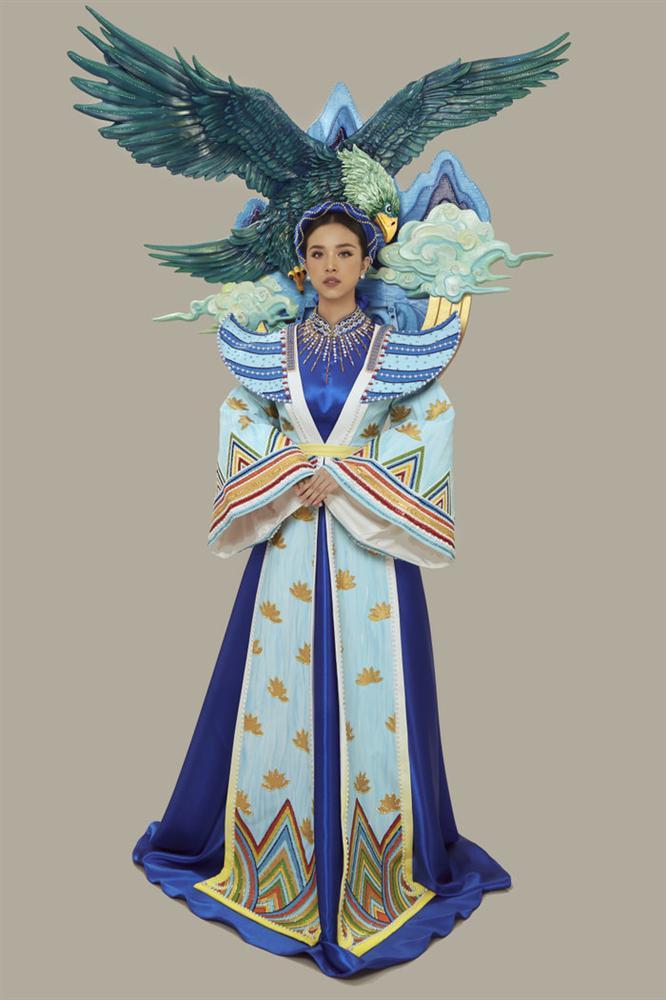 Thúy An mặc trang phục dân tộc lấy cảm hứng từ tích Thạch Sanh tại Miss Intercontinental 2019-2