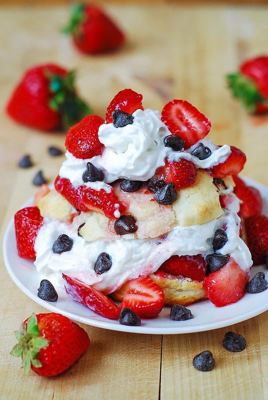 Tử vi thứ Năm ngày 12/12/2019 của 12 con giáp: Thân vấn vương tình cũ, Ngọ tiền bạc đủ đầy-4