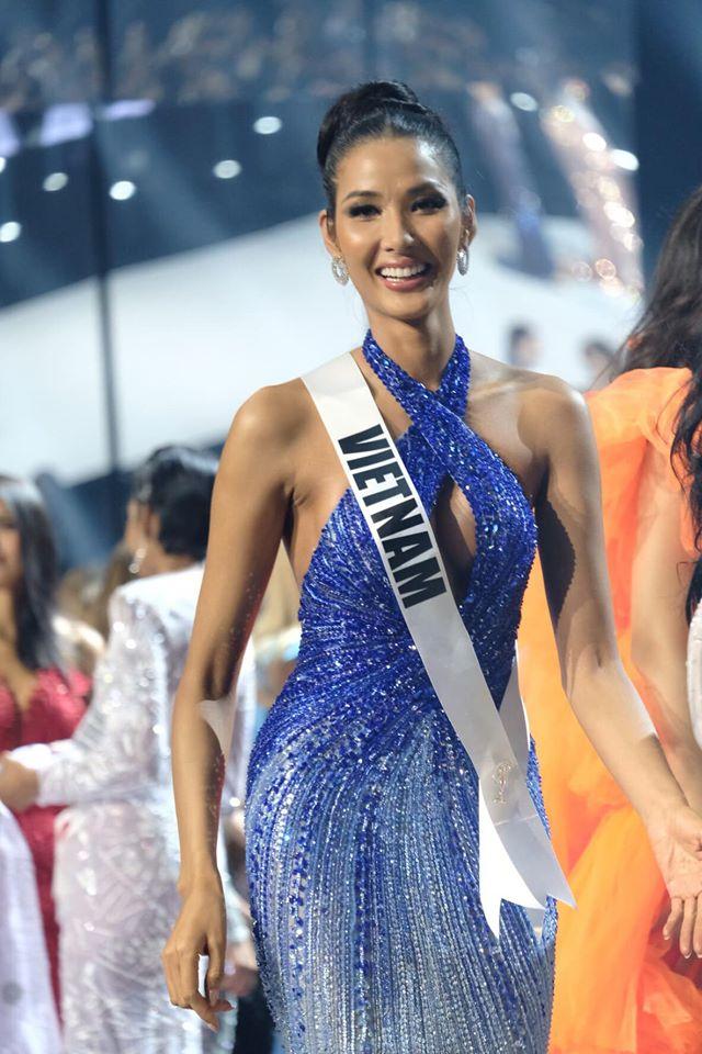 Ảnh hiếm của Hoàng Thùy tại chung kết Miss Universe 2019: Diện đầm đẹp nhưng không có cơ hội catwalk-5