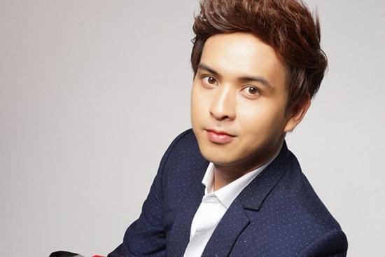 Đại diện Hồ Quang Hiếu đang tiến hành tìm hiểu scandal nam ca sĩ bị tố hiếp dâm là thật hay giả