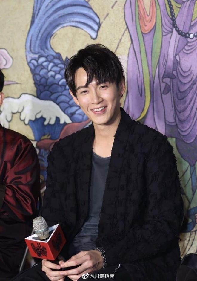 Kha Chấn Đông bị chỉ trích khi quay lại đóng phim-2