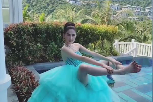 Tân Hoa hậu Hoàn vũ Khánh Vân lớn tiếng xéo xắt với Nam Em khi so tuổi trong hậu trường-2