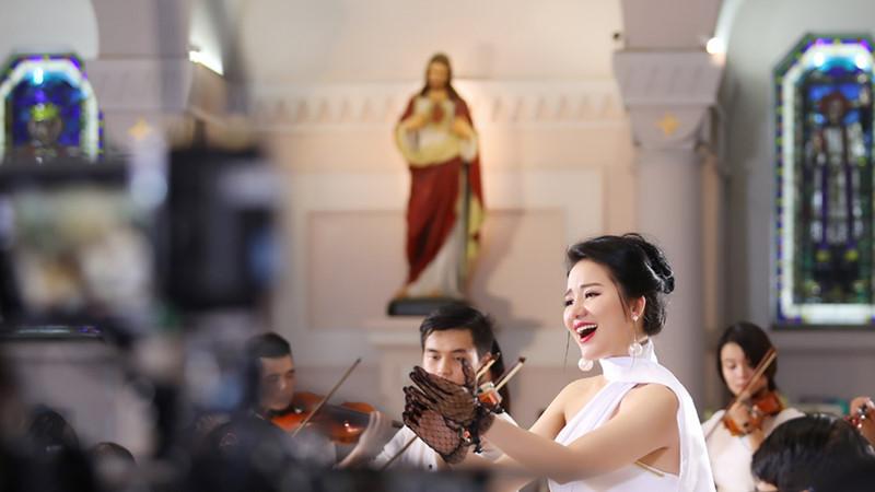 Á quân Sao Mai Phạm Thùy Dung khóa sổ 2019 bằng bộ đôi tác phẩm hoành tráng-1