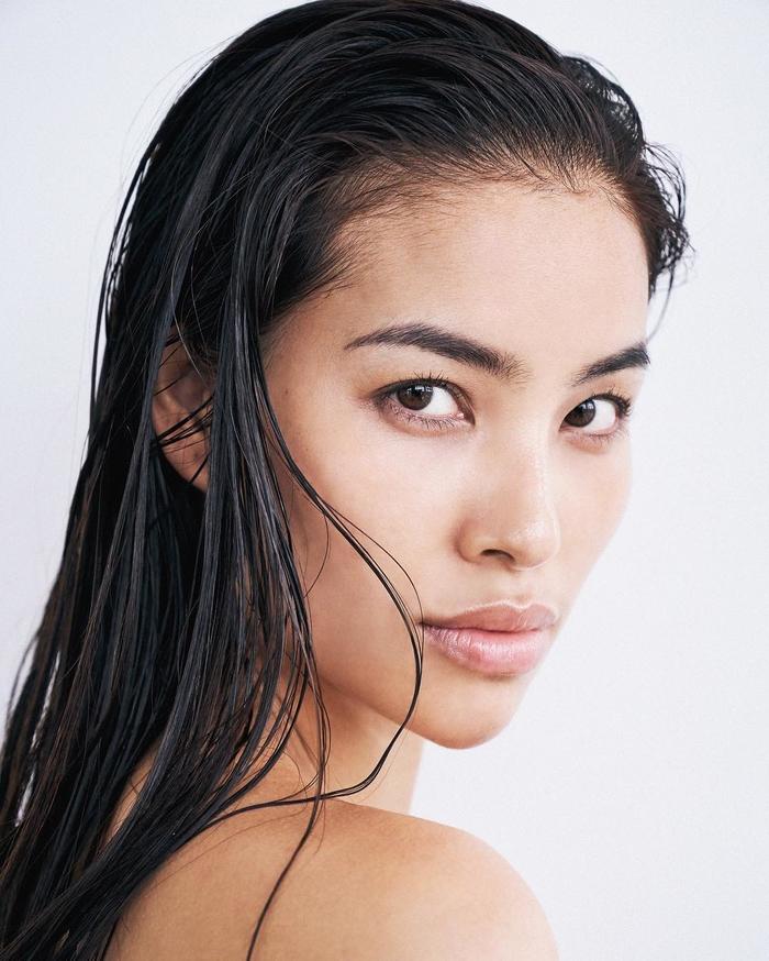 4 Hoa hậu Hoàn vũ Việt Nam trong lịch sử: Ai sở hữu mặt mộc xuất sắc nhất?-8