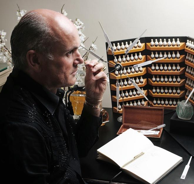 Vì sao lọ nước hoa Trấn Thành mua có giá tới 75 triệu đồng?-4