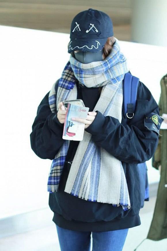 Én nhỏ Triệu Vy xuất hiện bình thản giữa lùm xùm chồng đại gia quỵt nợ, nghi vấn ly hôn-3