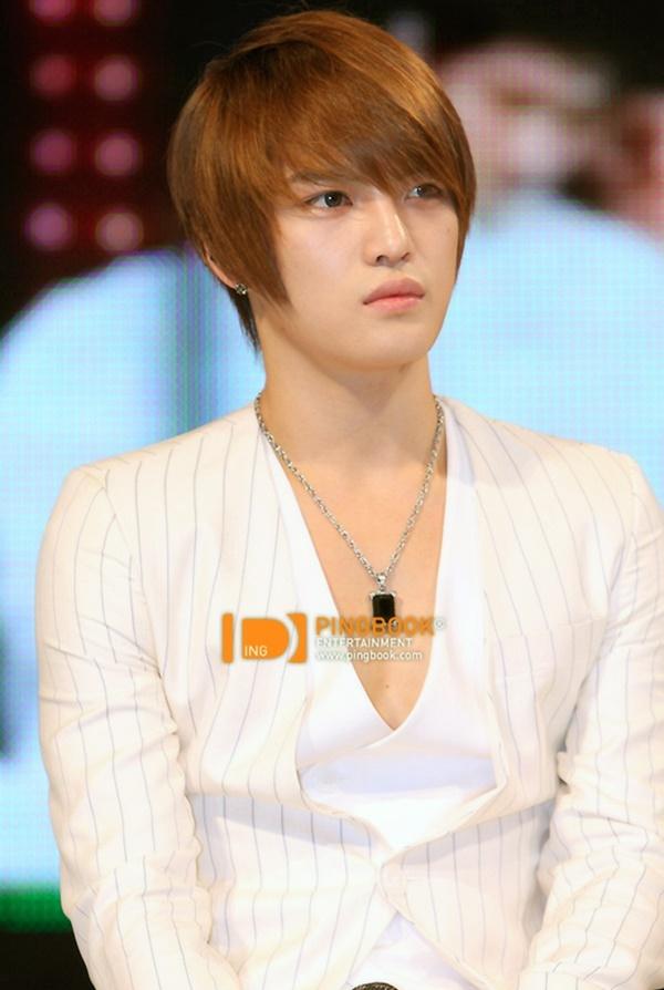 Luôn nằm trong top nam thần tượng có vẻ ngoài hoàn hảo nhất của Kpop, Kim Jaejoong đích thị là 