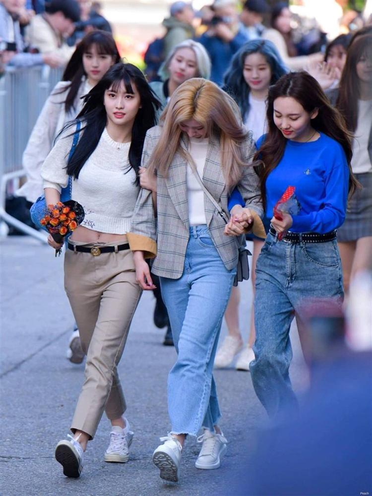 Liên tục gặp sự cố trong năm 2019, TWICE khiến fan lo lắng-3