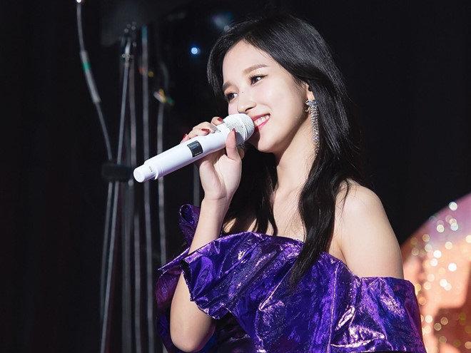 Liên tục gặp sự cố trong năm 2019, TWICE khiến fan lo lắng-12