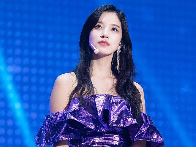 Liên tục gặp sự cố trong năm 2019, TWICE khiến fan lo lắng-10