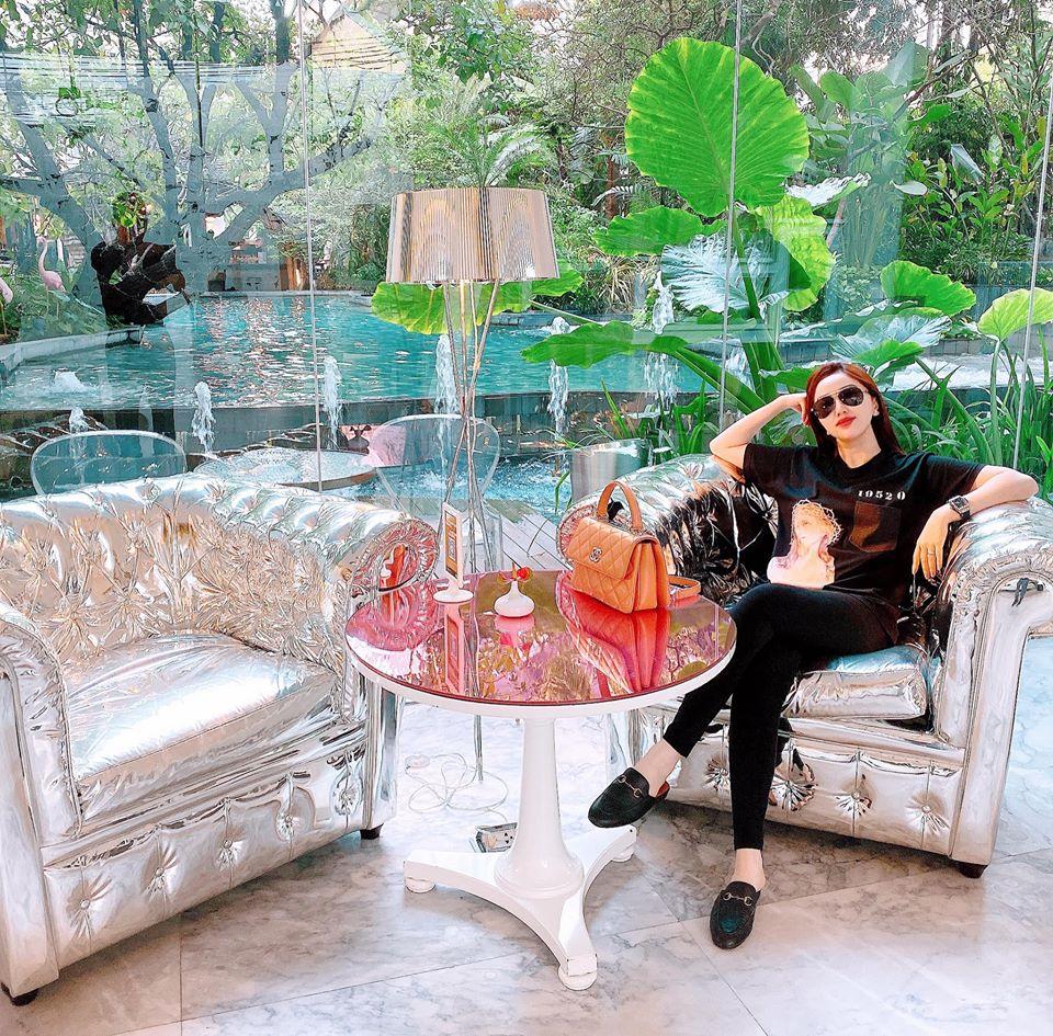 Cuộc sống thay đổi 180 độ của Bảo Thy sau một tháng lấy chồng đại gia-2