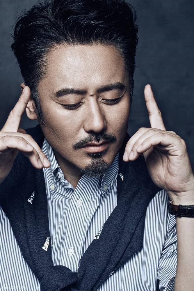 Ngoại tình, clip nóng và hợp đồng sinh tử showbiz bị lộ thế nào?-1