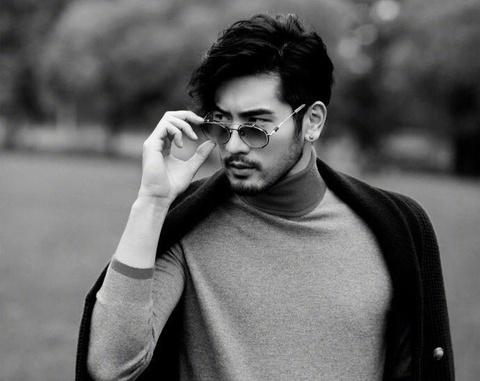 Ngoại tình, clip nóng và hợp đồng sinh tử showbiz bị lộ thế nào?-6