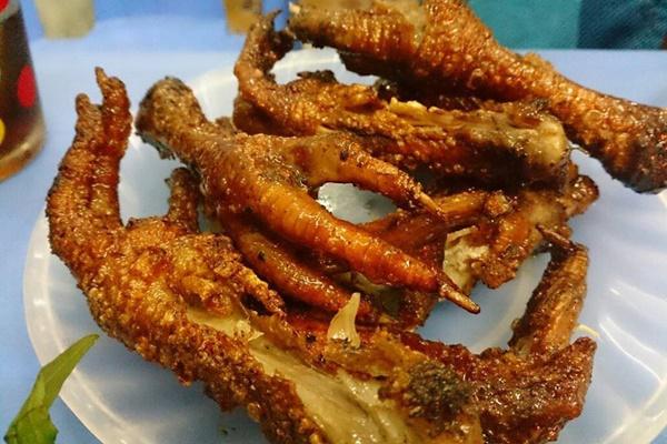 Sự thật về bộ phận của gà ai cũng tưởng độc, gây hại-3