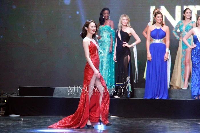 Váy núi lửa phun trào của Catriona Gray đạt kỷ lục là chiếc váy có nhiều phiên bản đạo nhái nhất 2019-11