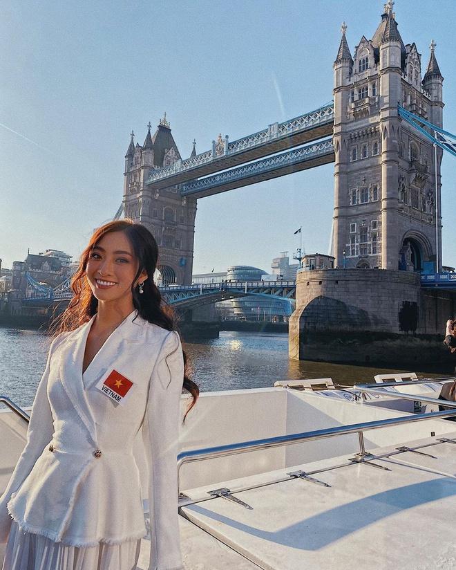 Hành trình tỏa sáng của Lương Thùy Linh: Từ nữ sinh học giỏi đến top 12 Hoa hậu Thế giới 2019-12