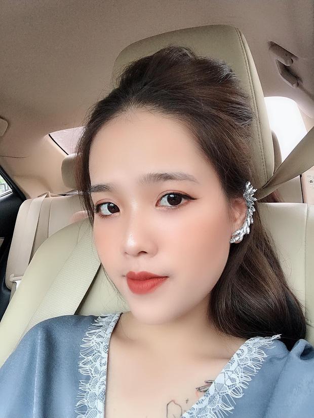 Cứ tưởng Quang Hải nhắn tin tình cảm với hotgirl cao 1m52 nhưng hóa ra lại là với gái xinh khác-2