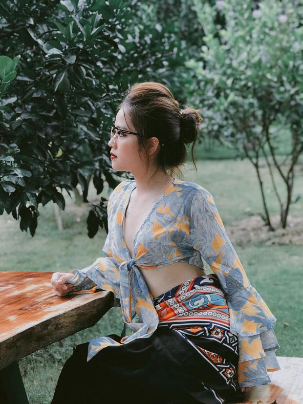 Cứ tưởng Quang Hải nhắn tin tình cảm với hotgirl cao 1m52 nhưng hóa ra lại là với gái xinh khác-3