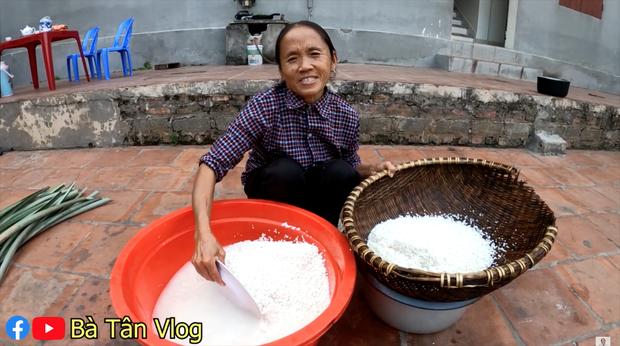 Làm cơm cháy siêu to khổng lồ nhưng bị nát vụn vào phút cuối, Bà Tân Vlog làm người xem tiếc hùi hụi-1