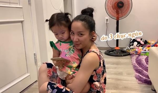 Lần đầu chơi sang mua giày trẻ con 849.000 về con không chịu đi, Lê Dương Bảo Lâm rụng rời-4