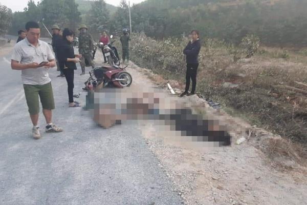 Va chạm với ô tô, 2 người chết, 1 người nguy kịch ở Phú Thọ-1