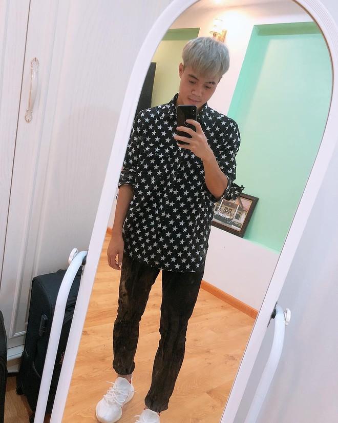 Trước đôi giày hoa cúc mới tậu, Văn Toàn sở hữu bộ sưu tập hàng hiệu hàng trăm triệu đáng mơ ước-7