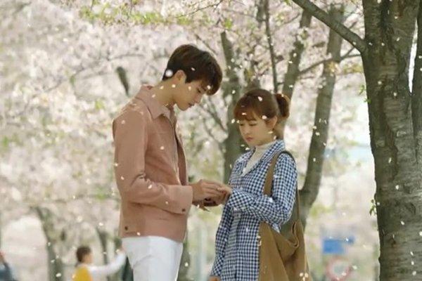 Tiểu tam tới nhà khóc lóc đòi danh phận, mẹ anh ra chiêu độc khiến ả cun cút ra về-1