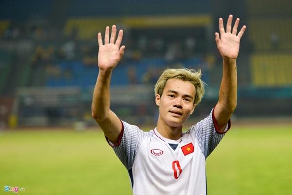 Hai triệu lượt xem cựu sao MU hát trong xe-1