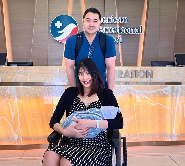 Cuộc sống chăm con bận rộn của Lan Khuê và chồng đại gia khi không tìm được bảo mẫu-1