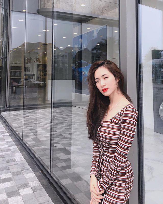 Tưởng đã đập tan tin đồn sinh nở, vậy mà Hoà Minzy lại mặc ngay chiếc đầm lộ bụng to-8