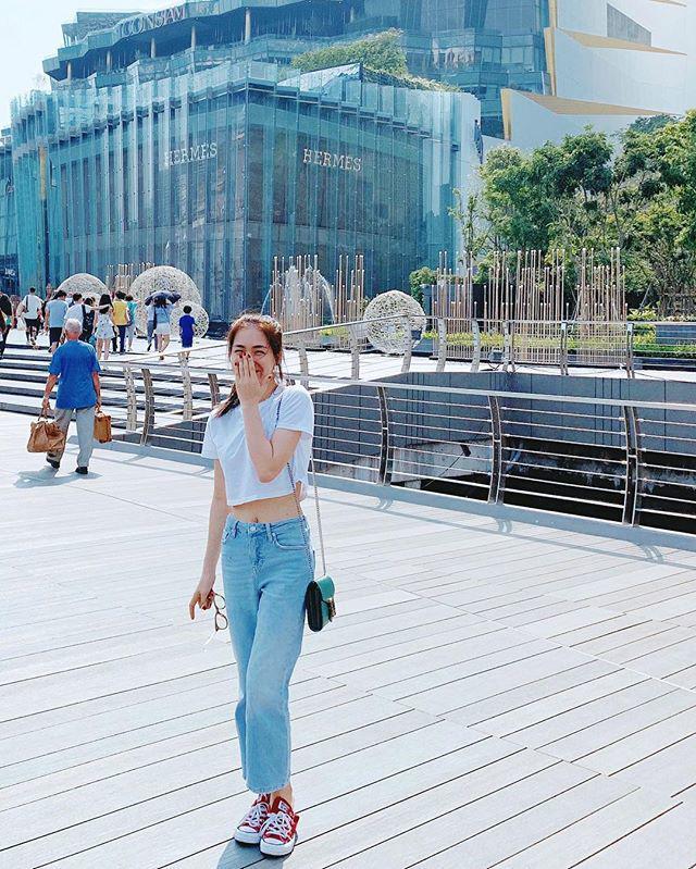 Tưởng đã đập tan tin đồn sinh nở, vậy mà Hoà Minzy lại mặc ngay chiếc đầm lộ bụng to-9