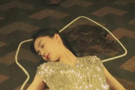 Trước nghi vấn ly hôn, Angelababy bị 'thất sủng' chỉ có thể đảm nhận vai nữ phụ lại còn là xác chết?