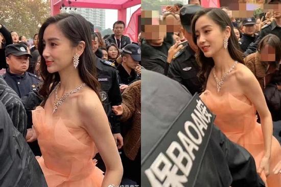 Angelababy co ro vì mặc hở dưới tiết trời âm 3 độ C