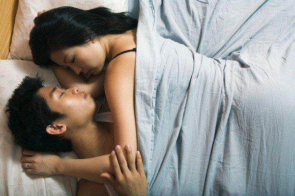 Tri ân một đêm với cô bạn thân, tôi vướng phải mớ bòng bong không thoát ra được-1