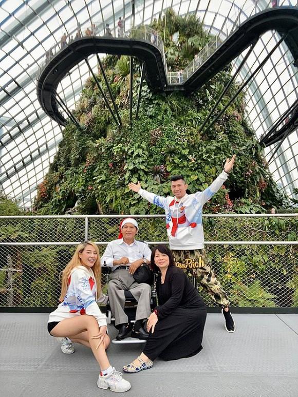 Giữa bão scandal clip nóng, Lương Bằng Quang chứng minh tình cảm với Ngân 98-1