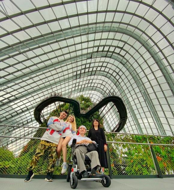 Giữa bão scandal clip nóng, Lương Bằng Quang chứng minh tình cảm với Ngân 98-2