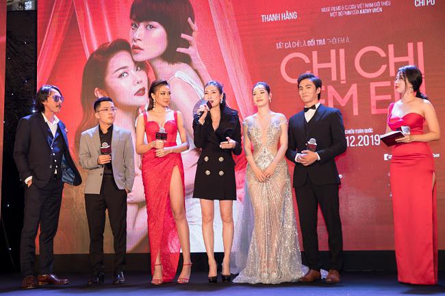 Hồ Ngọc Hà và Tăng Thanh Hà đọ sắc trên thảm đỏ ra mắt phim mới của Thanh Hằng-1