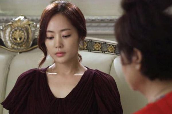 Người yêu đón mẹ lên ở cùng, tôi chết lặng khi đêm nào cũng nghe tiếng nỉ non xé lòng-3