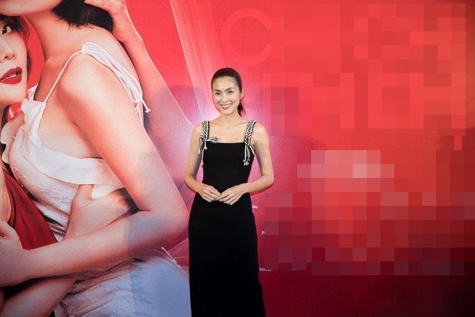 Hà Tăng gầy xác xơ, lép vế hơn hẳn Thanh Hằng khi xuất hiện trong cùng khung hình-2