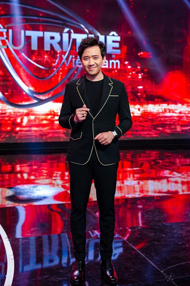 Trấn Thành lần đầu để lộ một góc tủ giày hiệu siêu to khổng lồ-3