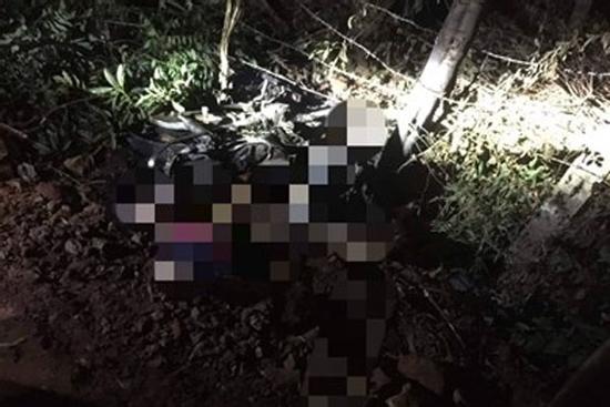 Nam thanh niên tử vong trong tình trạng cháy sém bên cạnh xe máy