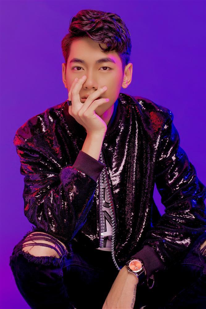 THẬT NHƯ ĐÙA: Trưởng fanclub K-ICM cho fan nữ ra đảo chỉ vì tội ảo tưởng, dám gọi thần tượng là chồng-1