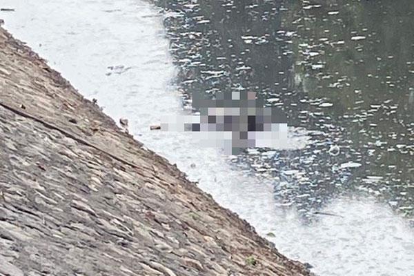Hà Nội: Phát hiện thi thể người đàn ông nổi lập lờ trên sông Kim Ngưu-1