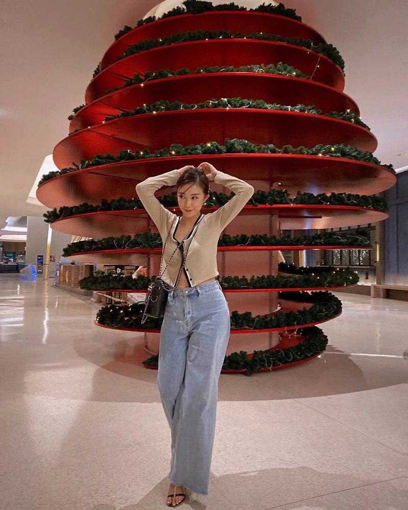 Diện váy bó, Thúy Vi lộ vòng 1 phẳng lì - Chi Pu sexy đến độ mặc áo chẳng khác nào nội y-7