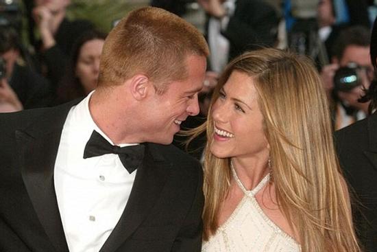 Jennifer Aniston lên tiếng trước tin đồn tái hợp Brad Pitt