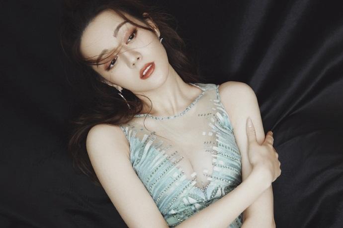 Hoàng Cảnh Du - Địch Lệ Nhiệt Ba phát sinh phim giả tình thật, vừa quay phim vừa hẹn hò?-12