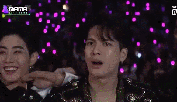 Những hotsearch hài hước nhất của làng giải trí Hoa ngữ năm 2019-9