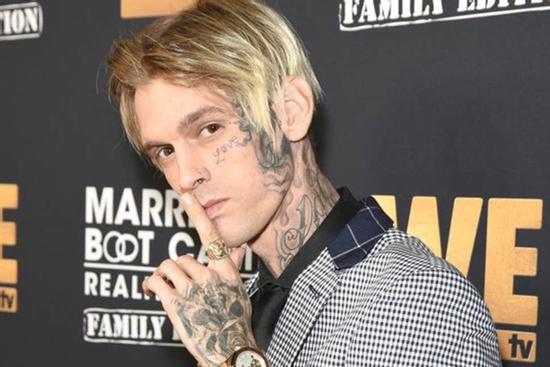 Aaron Carter bị nghi dùng ma túy quá liều