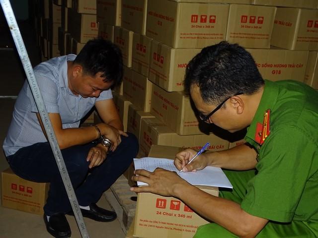 Bắt chủ cơ sở sản xuất nước ngọt giả ở trung tâm Biên Hòa-1