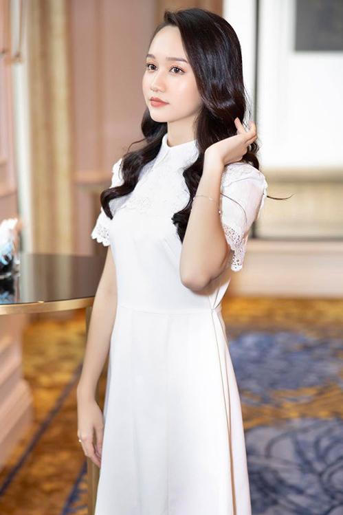 Phong cách mong manh của nàng thơ Mắt biếc-2